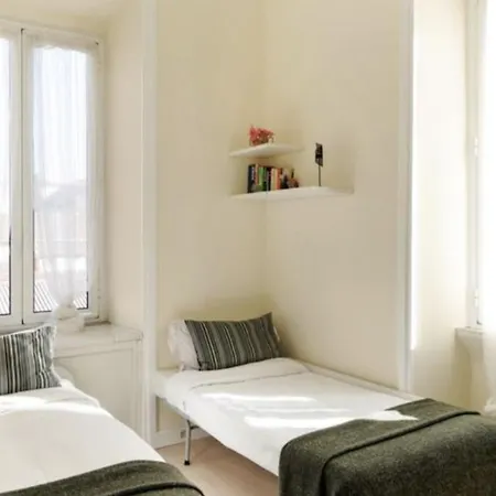 Apartamento Sunny Flat In Elegant Building Close To Colosseum